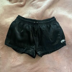 Nike Air Sportswear NSW Sheen Training Athleisure Shorts Black Women’s Size XL